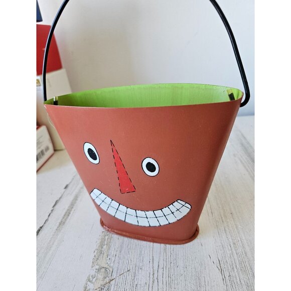 Metal pumpkin shabby chic basket container Halloween decor vtg style - Picture 5 of 7